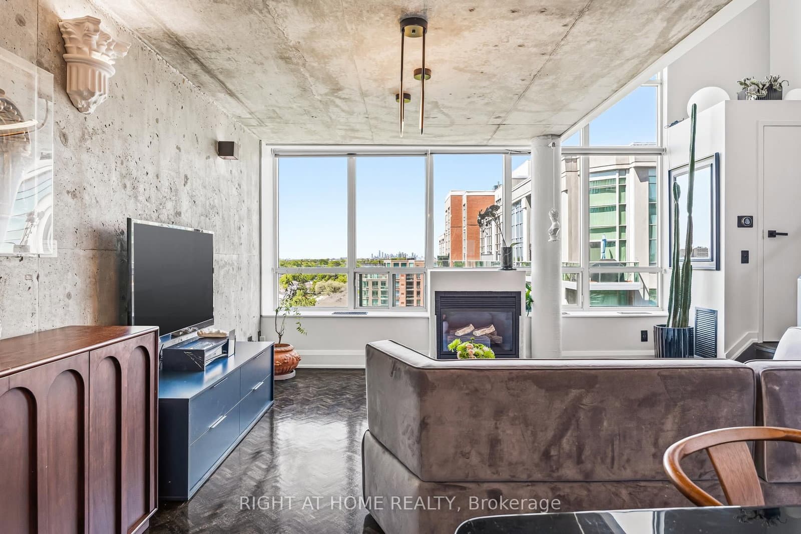250 Manitoba Street, Unit 612 thumbnail 10