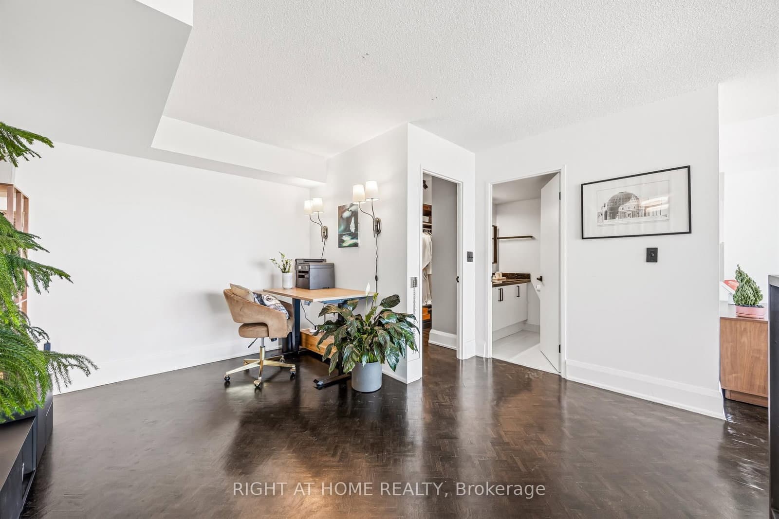 250 Manitoba Street, Unit 612 thumbnail 17
