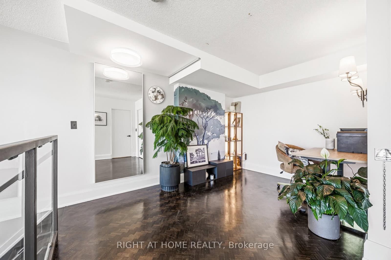 250 Manitoba Street, Unit 612 thumbnail 18