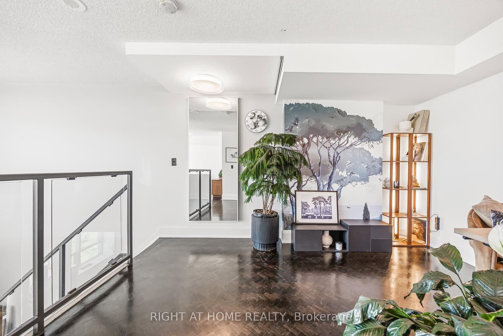 250 Manitoba Street, Unit 612 thumbnail 19