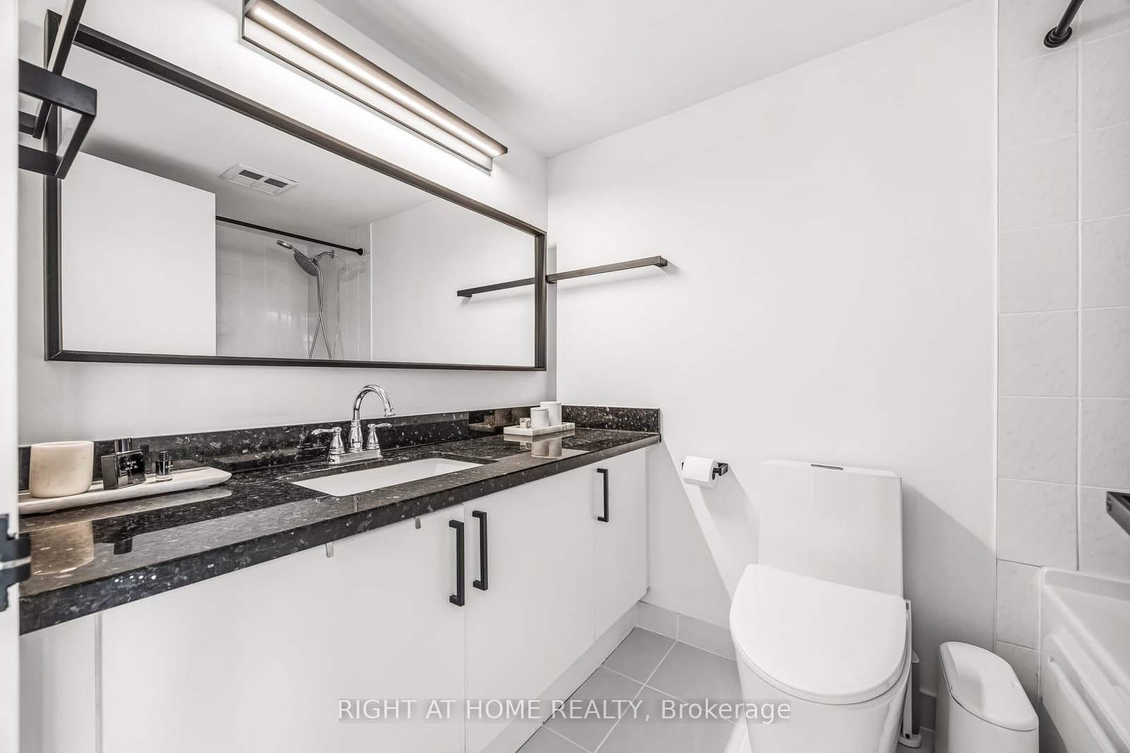 250 Manitoba Street, Unit 612 thumbnail 26