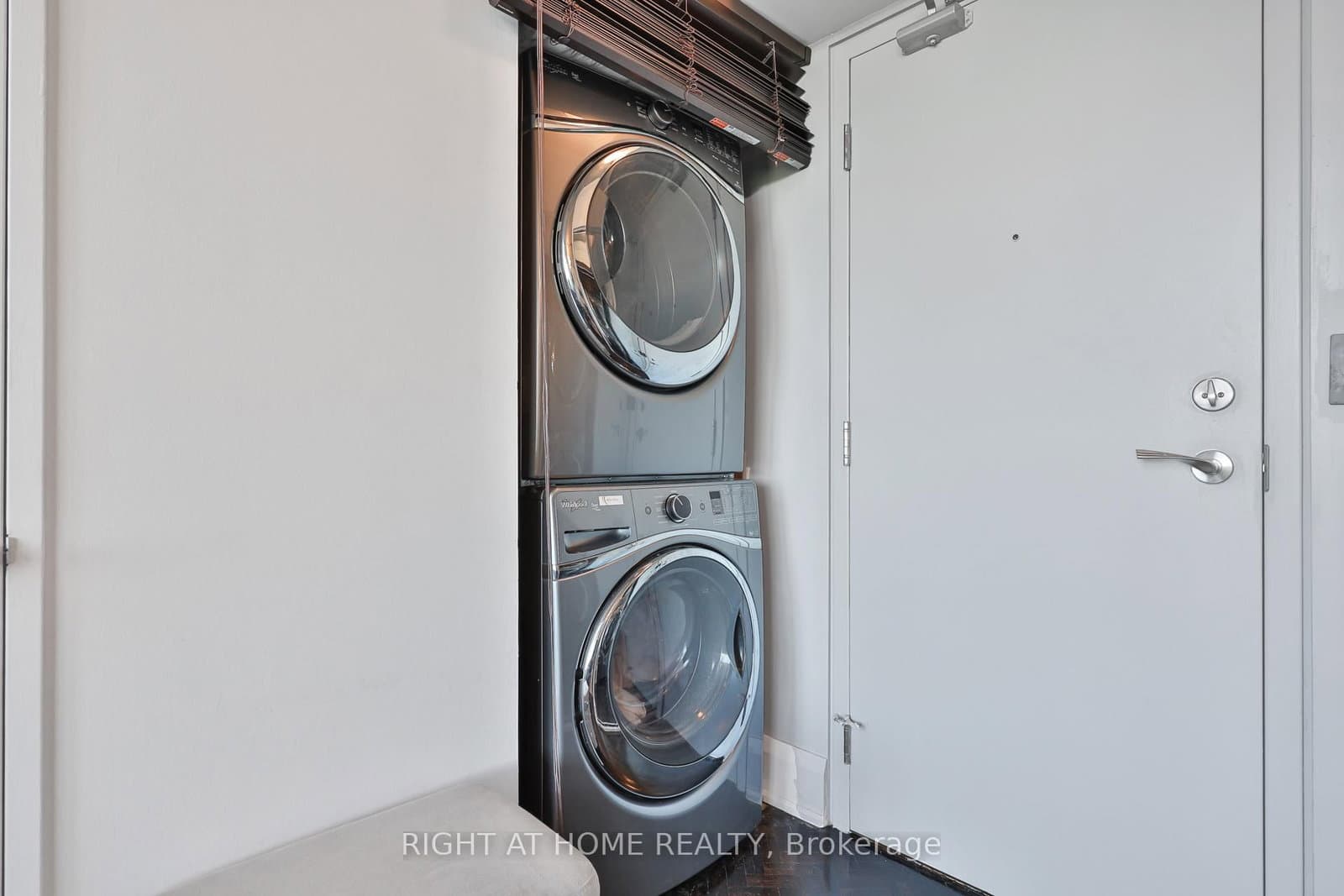 250 Manitoba Street, Unit 612 thumbnail 29