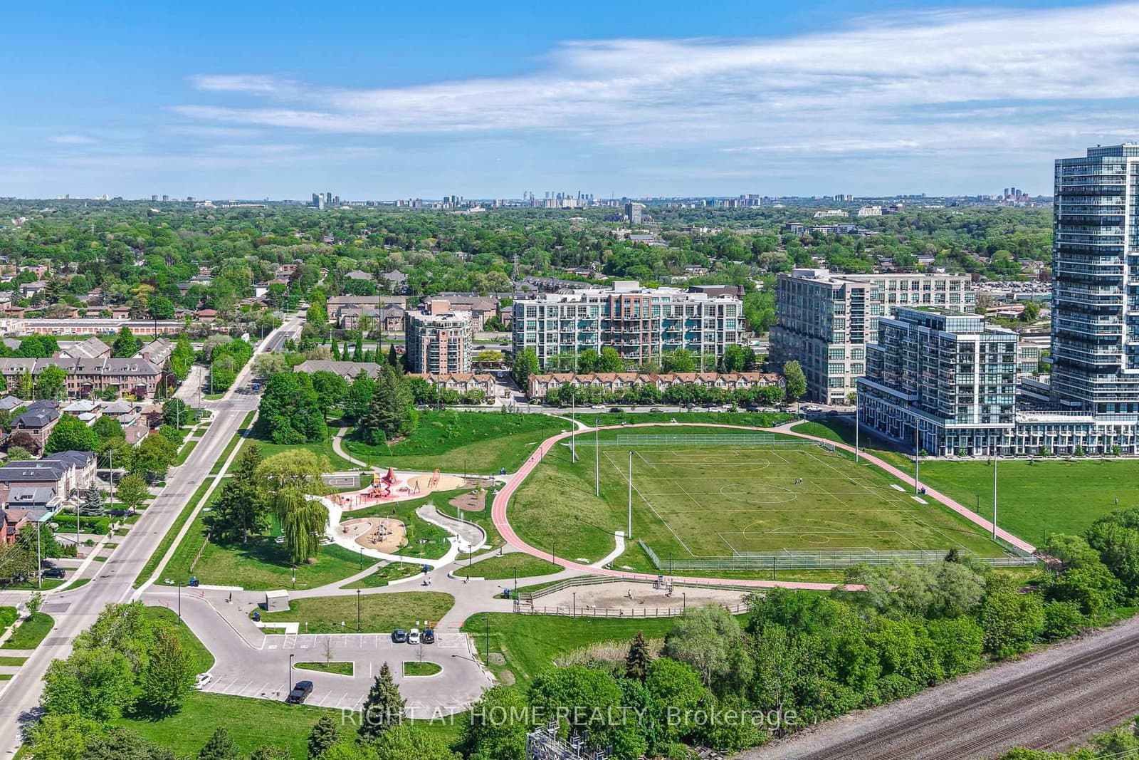 250 Manitoba Street, Unit 612 thumbnail 32