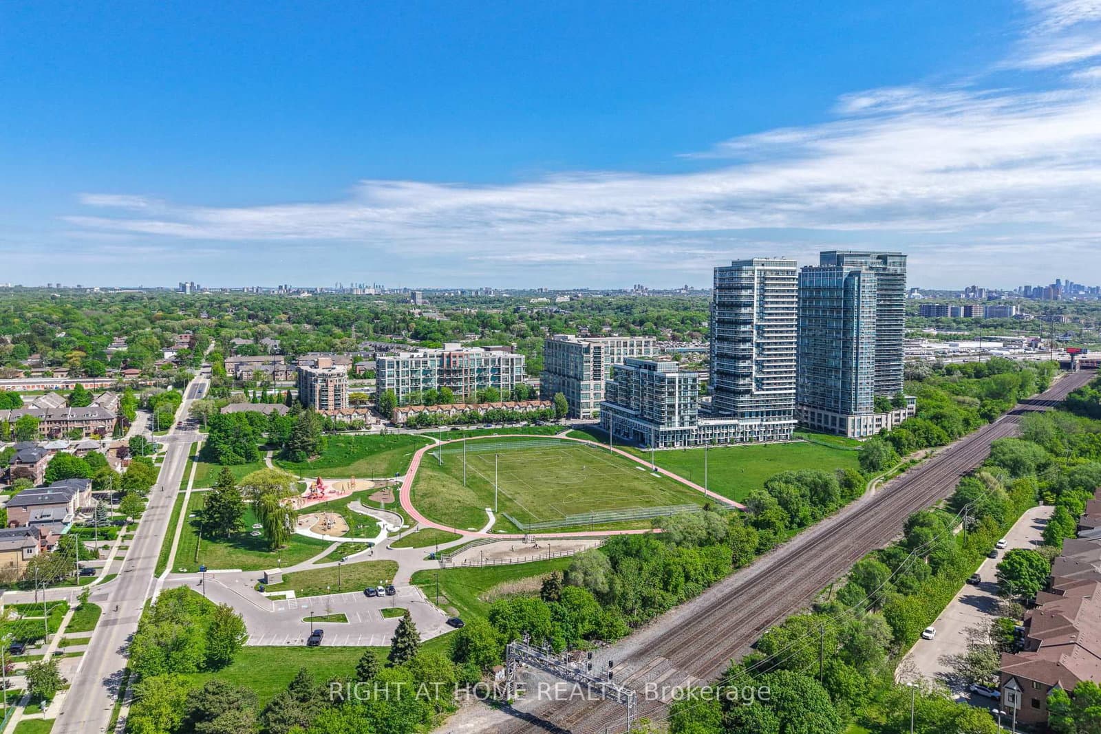 250 Manitoba Street, Unit 612 thumbnail 33