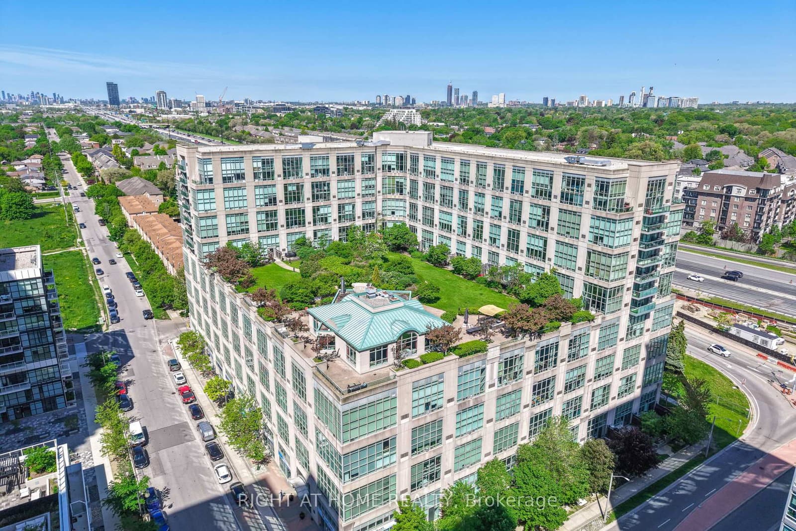 250 Manitoba Street, Unit 612 thumbnail 34