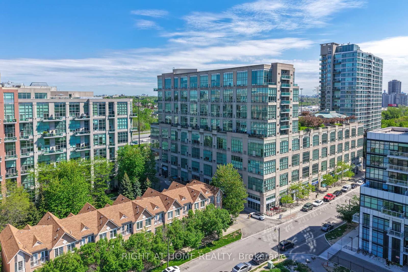 250 Manitoba Street, Unit 612 thumbnail 35