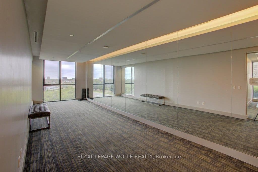 75 Eglinton Avenue W, Unit 1601 thumbnail 16