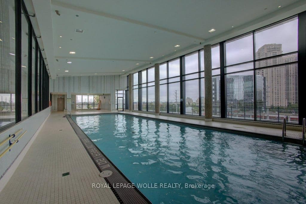 75 Eglinton Avenue W, Unit 1601 thumbnail 17