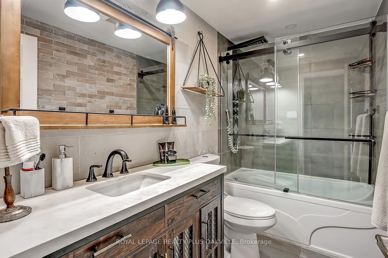 1051 Cedarglen Gate, Unit 51 thumbnail 27