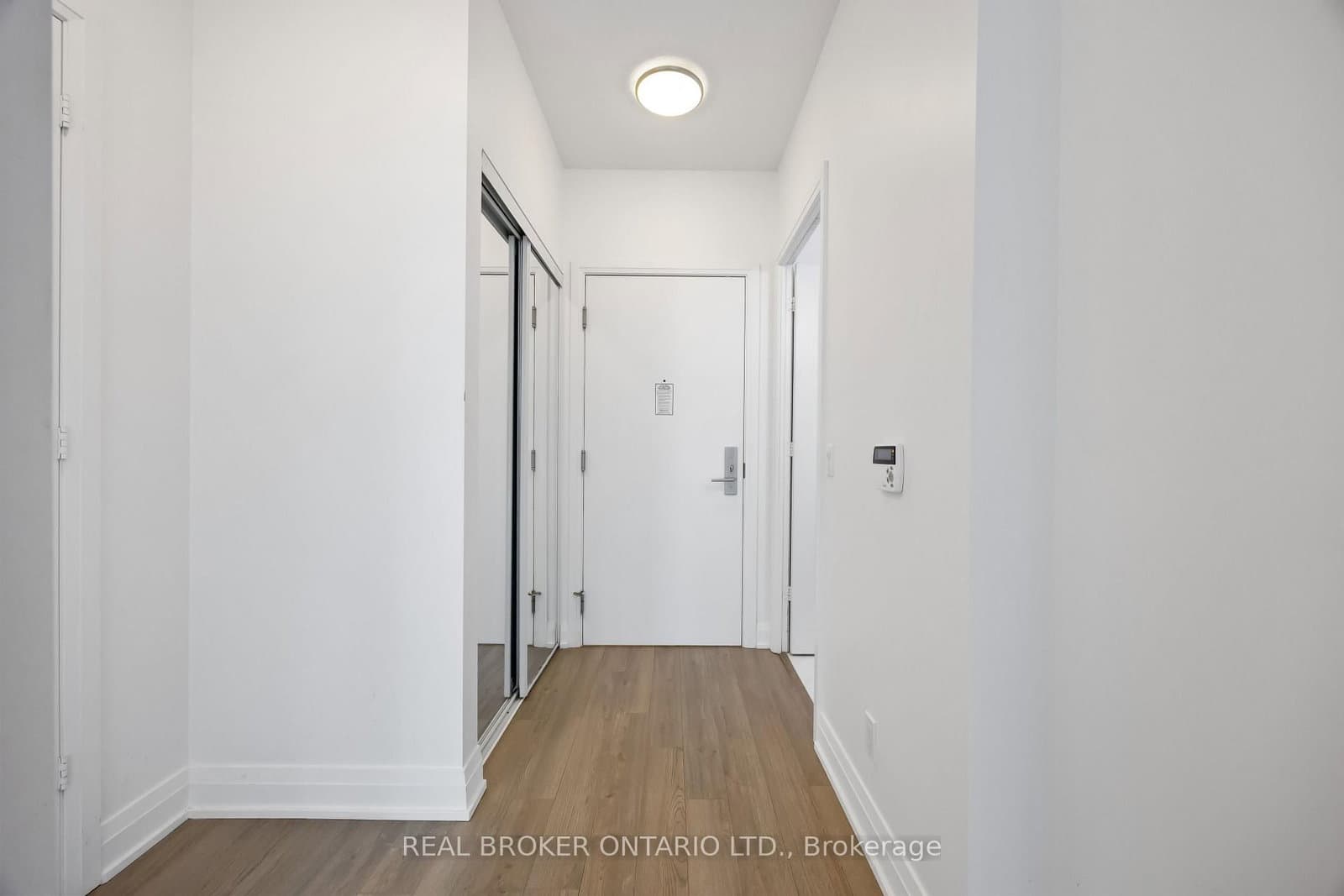 56 Annie Craig Drive, Unit 302 thumbnail 10