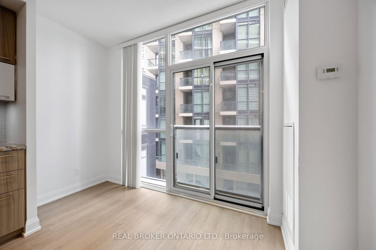 56 Annie Craig Drive, Unit 302 thumbnail 19