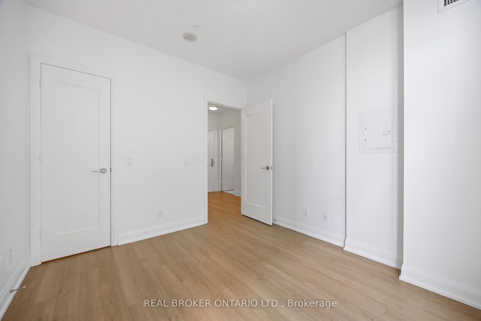 56 Annie Craig Drive, Unit 302 thumbnail 23