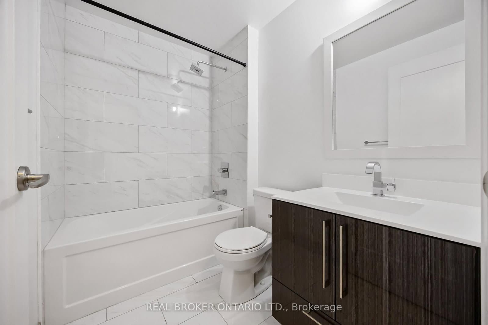 56 Annie Craig Drive, Unit 302 thumbnail 28