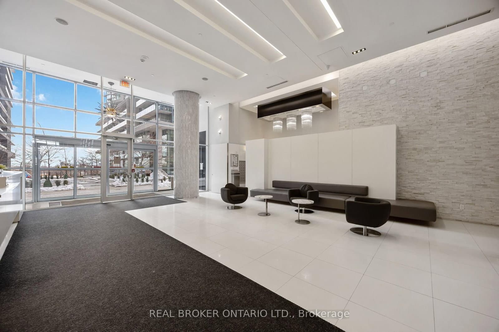 56 Annie Craig Drive, Unit 302 thumbnail 7