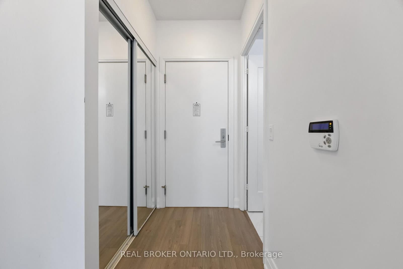 56 Annie Craig Drive, Unit 302 thumbnail 9