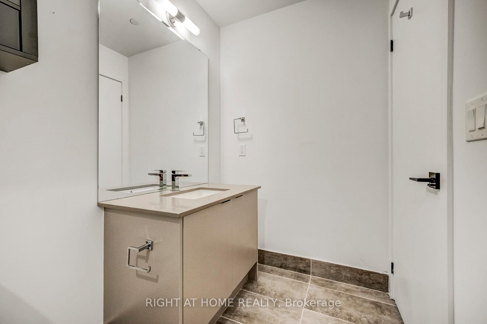 2481 Taunton Road, Unit 459 thumbnail 18