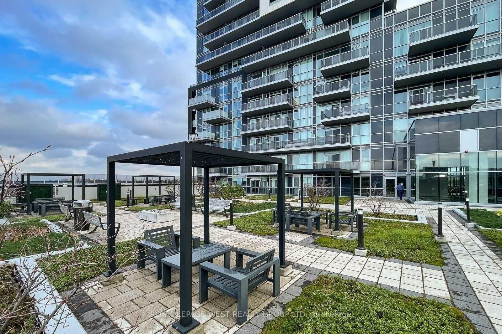 2087 Fairview Street, Unit 1002 thumbnail 24