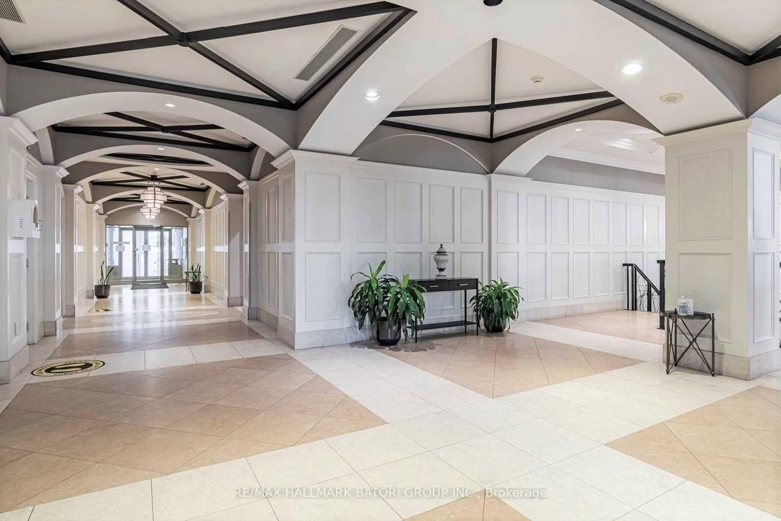 5233 Dundas Street W, Unit 316 thumbnail 16