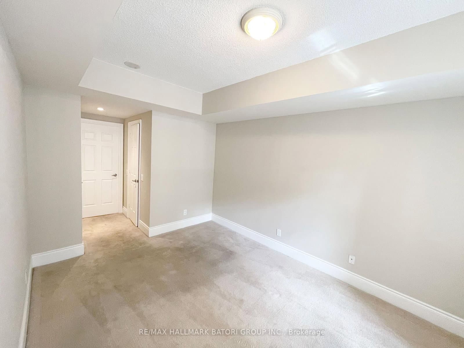 5233 Dundas Street W, Unit 316 thumbnail 7