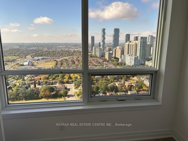 36 Elm Drive W, Unit 3608 thumbnail 4