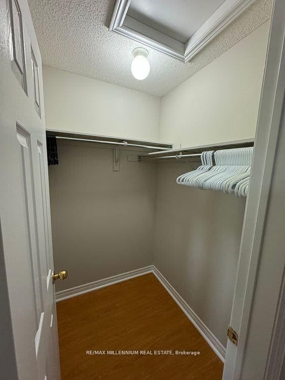 23 Calderstone Drive S thumbnail 10