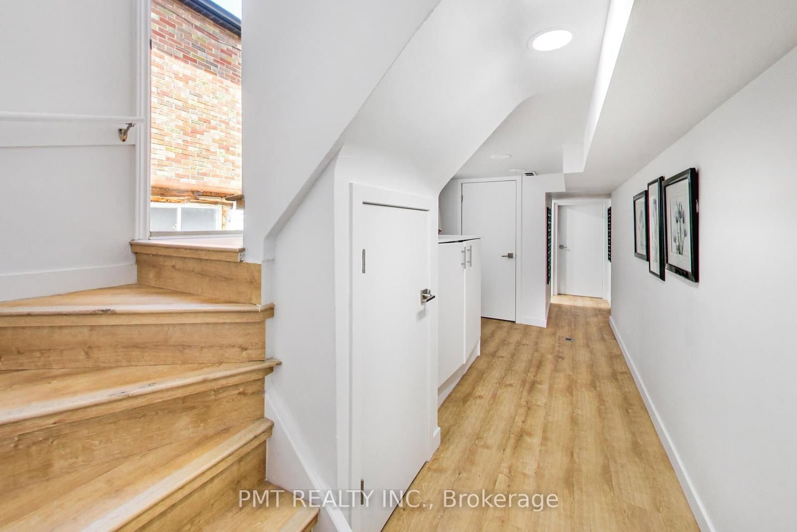25 Ronald Avenue thumbnail 22