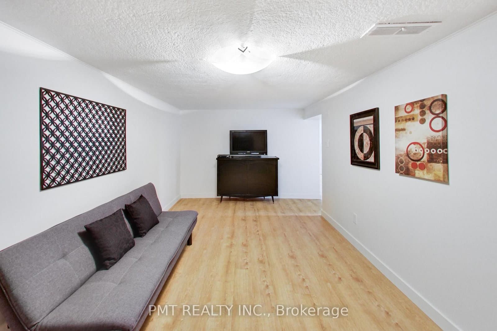 25 Ronald Avenue thumbnail 28