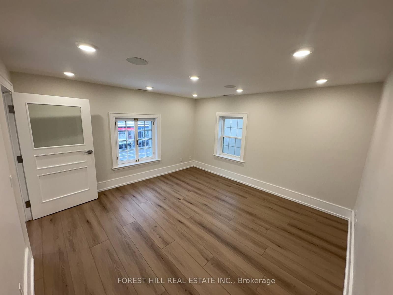 13 Thomas Street, Unit 2nd Level thumbnail 4