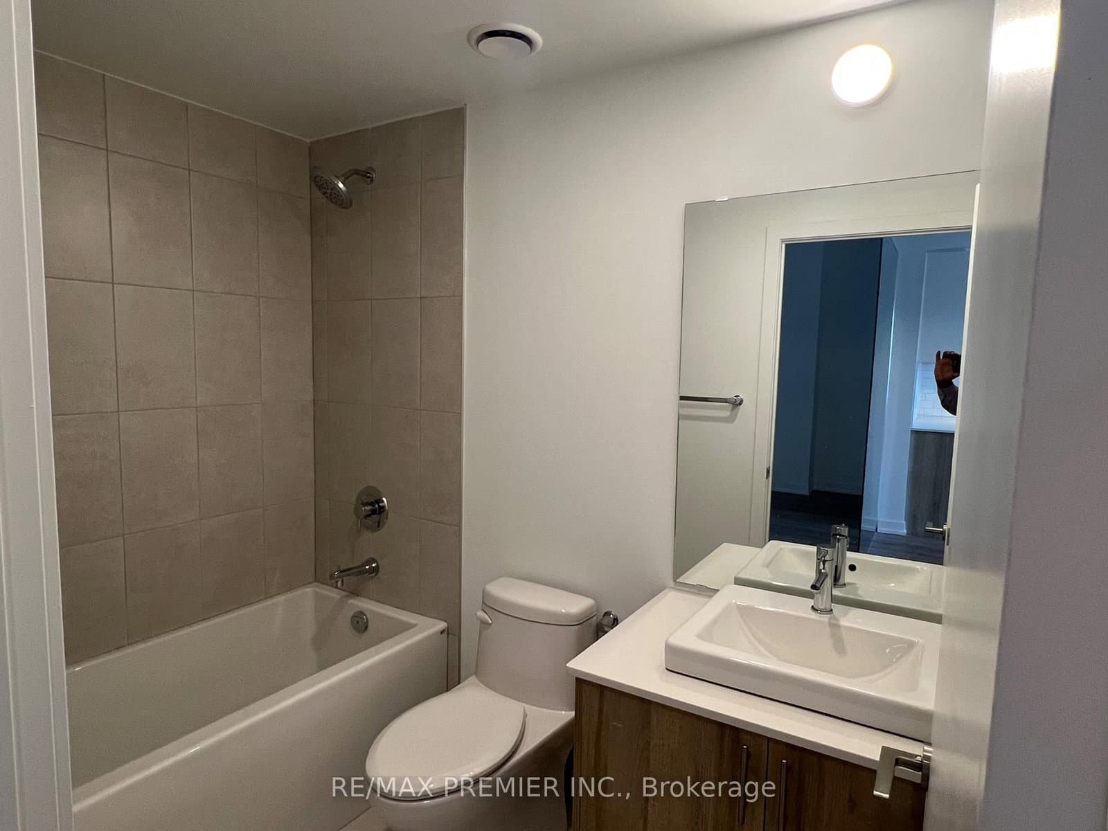 1195 The Queensway, Unit 903 thumbnail 14