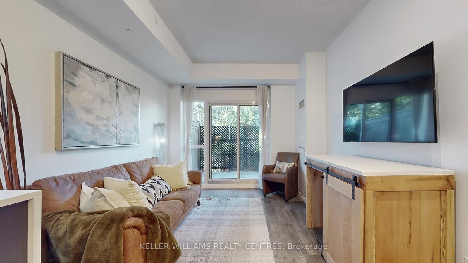 165 Legion Road N, Unit 434 thumbnail 3