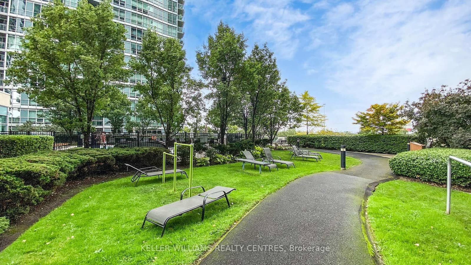 165 Legion Road N, Unit 434 thumbnail 41