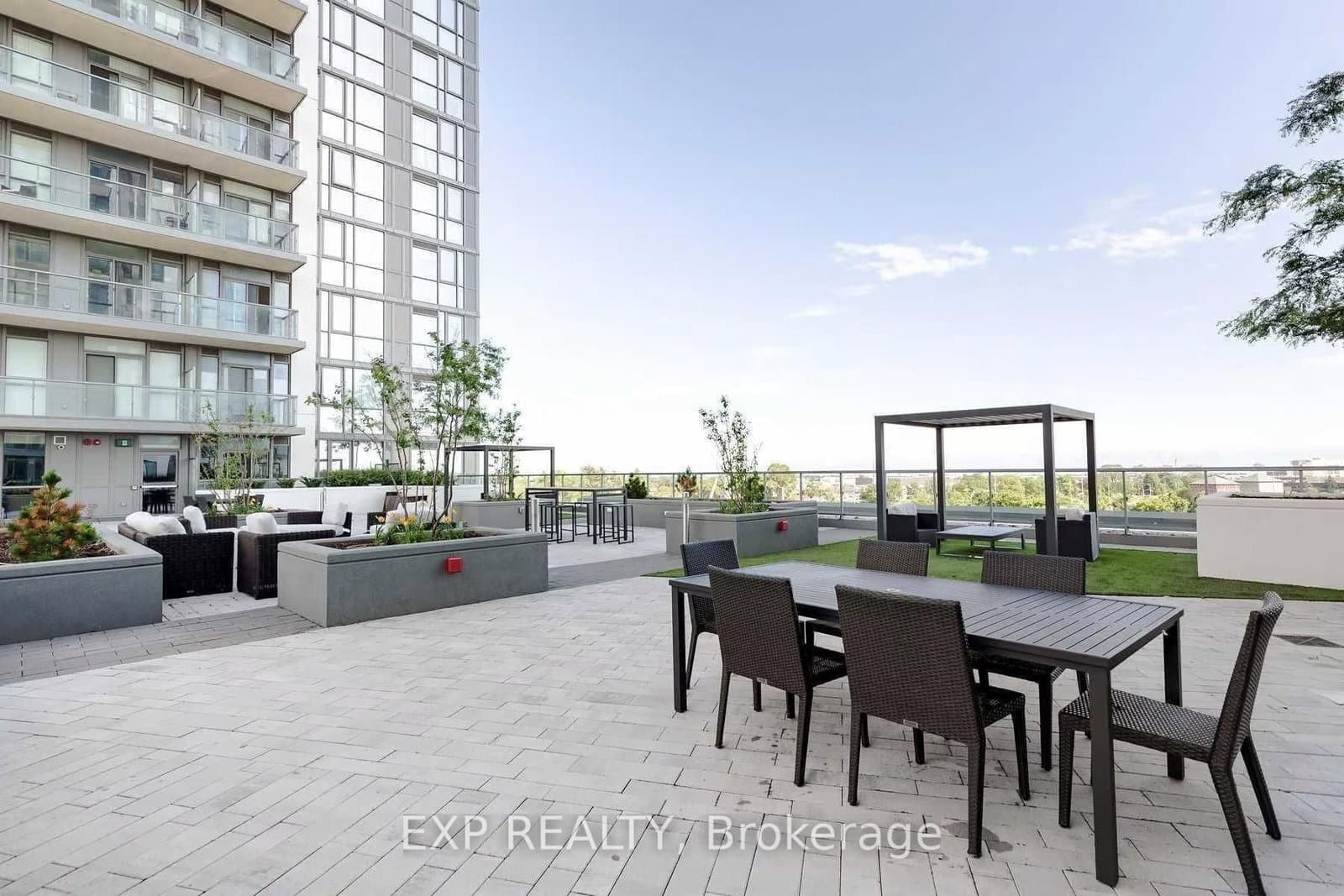 17 Zorra Street, Unit 1509 thumbnail 32