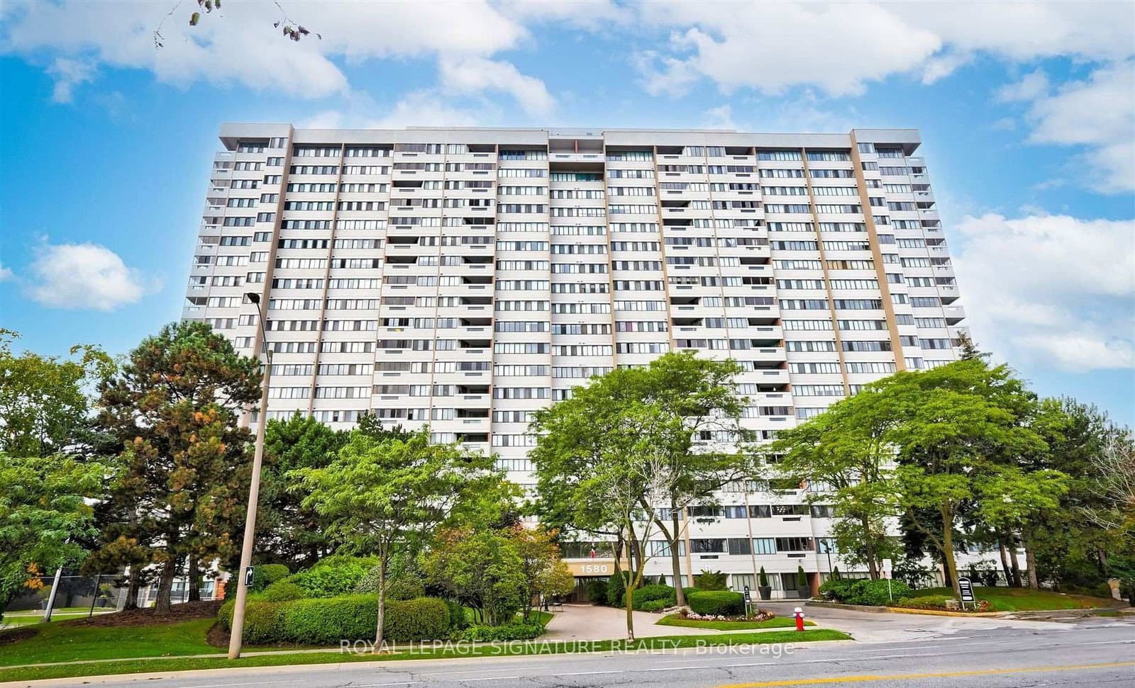 1580 Mississauga Valley Boulevard, Unit 906 thumbnail 2