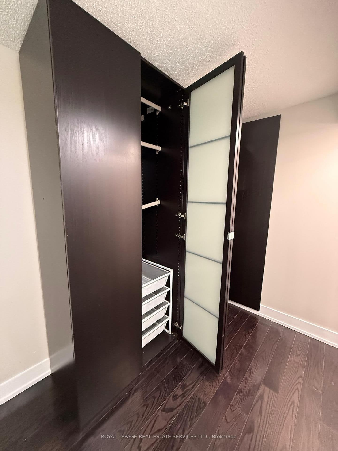 200 Manitoba Street, Unit 334 thumbnail 11
