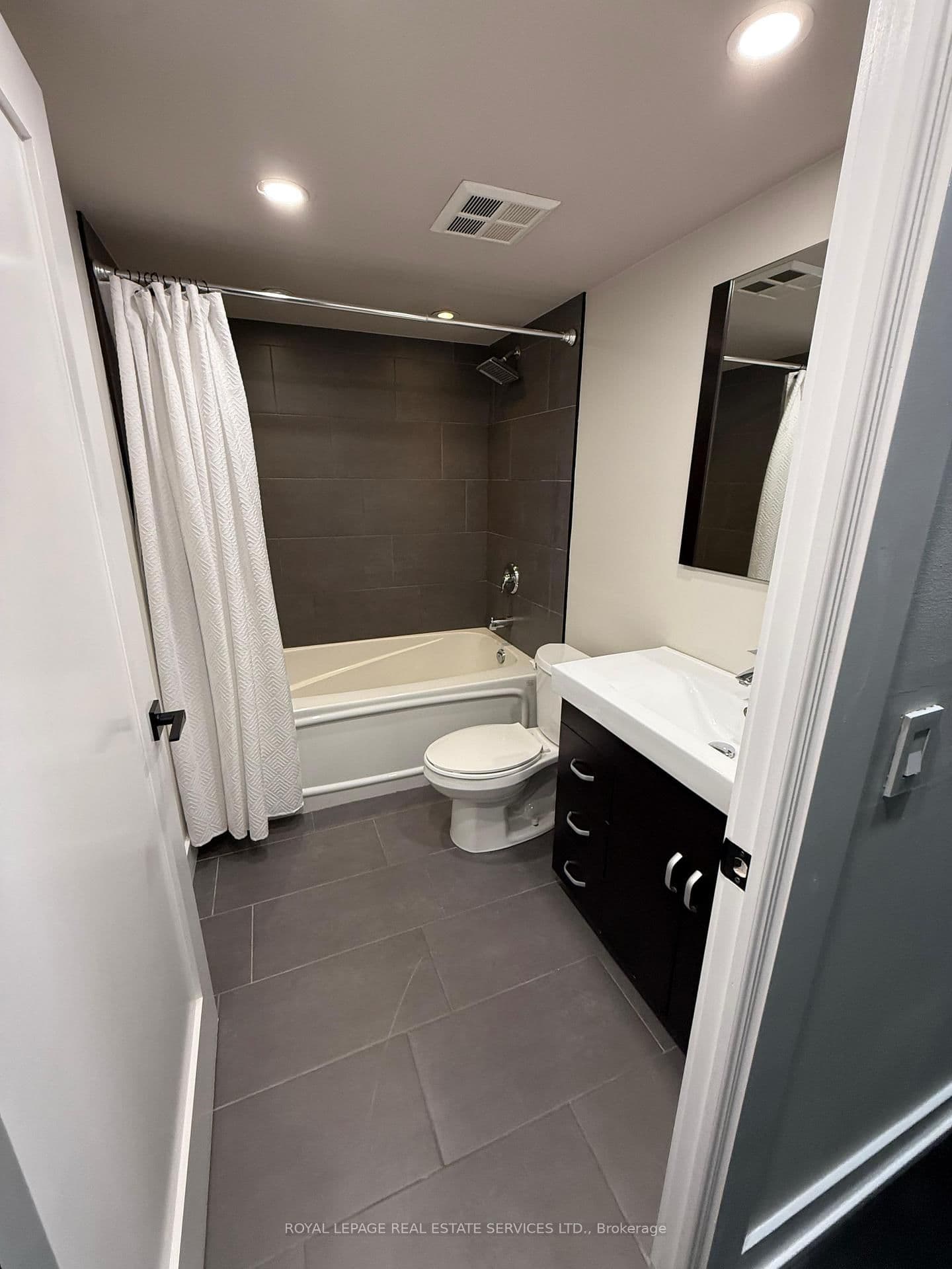 200 Manitoba Street, Unit 334 thumbnail 13