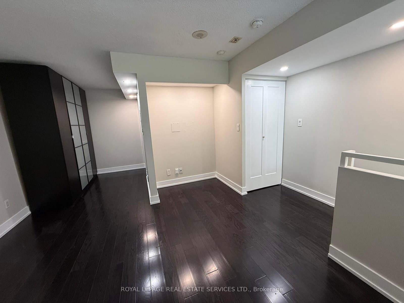 200 Manitoba Street, Unit 334 thumbnail 15