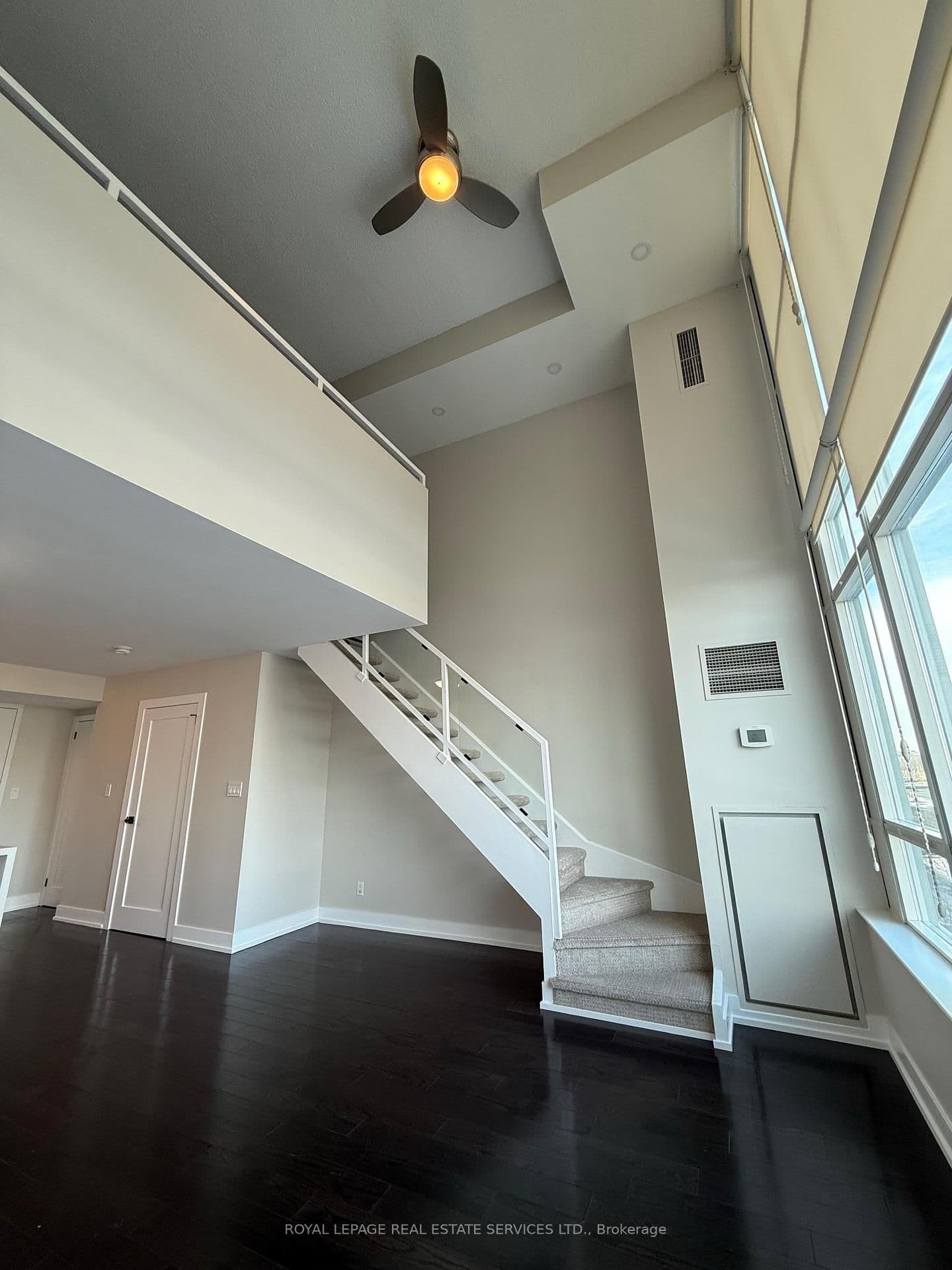 200 Manitoba Street, Unit 334 thumbnail 6