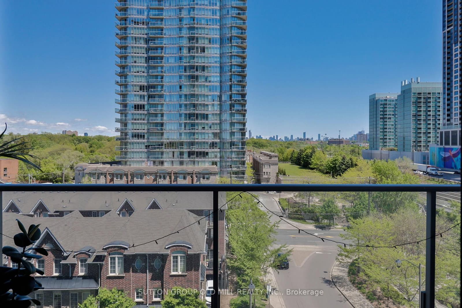 103 The Queensway, Unit 602 thumbnail 24