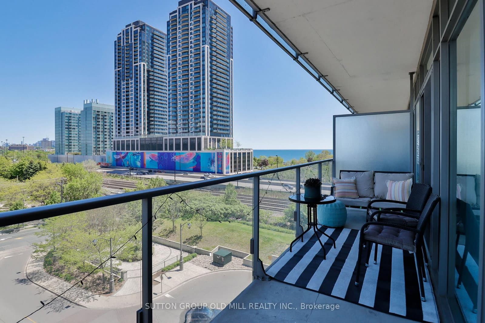 103 The Queensway, Unit 602 thumbnail 25