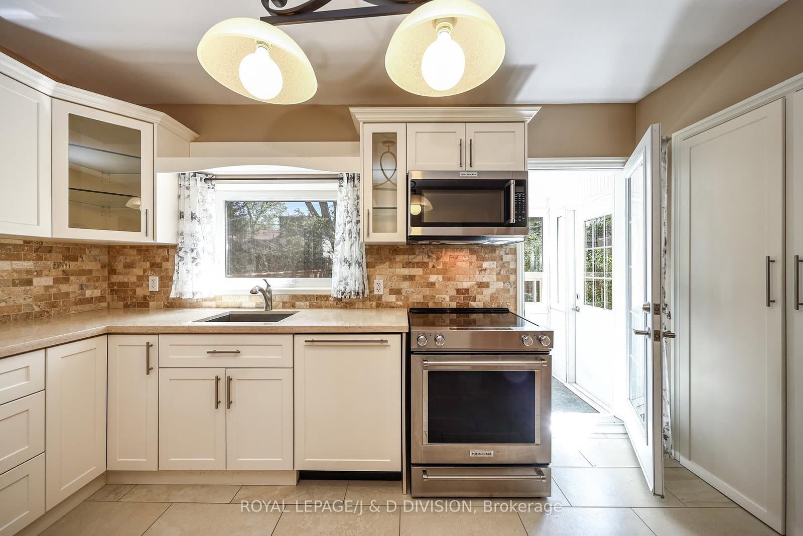 553 Runnymede Road thumbnail 14