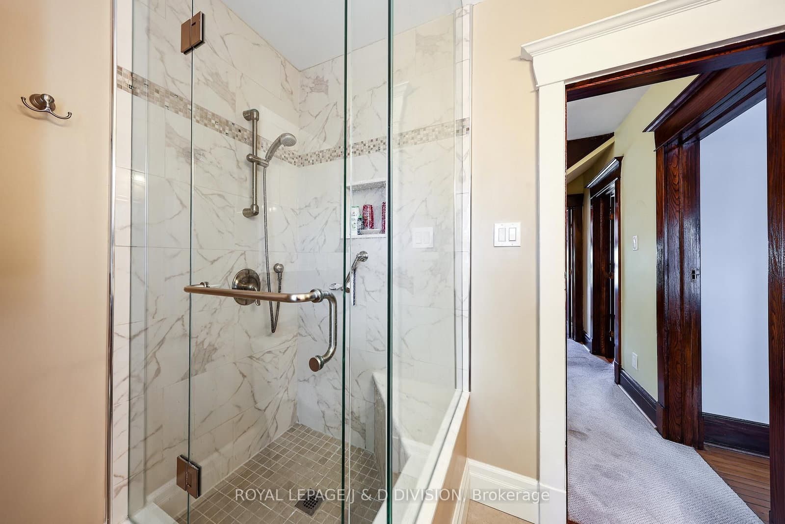 553 Runnymede Road thumbnail 19