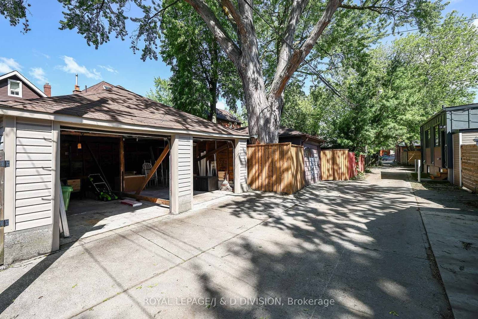 553 Runnymede Road thumbnail 32
