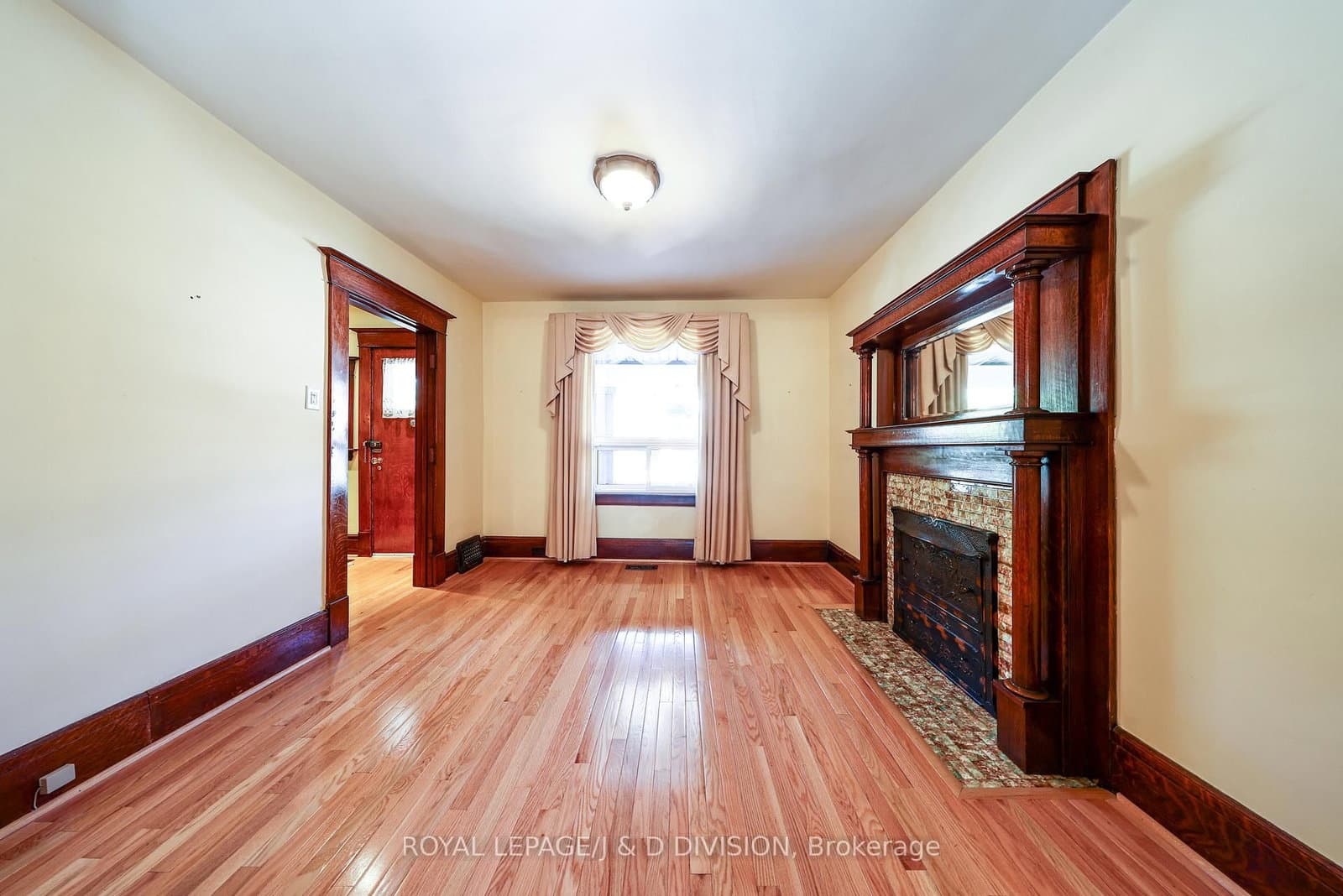 553 Runnymede Road thumbnail 5