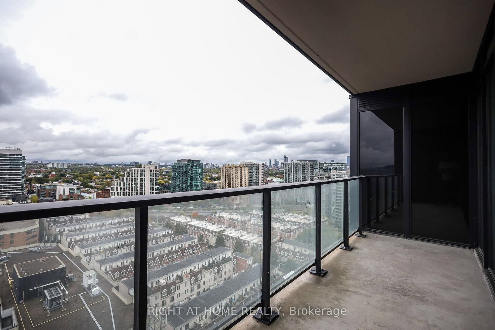 285 Dufferin Street, Unit 1608 thumbnail 16
