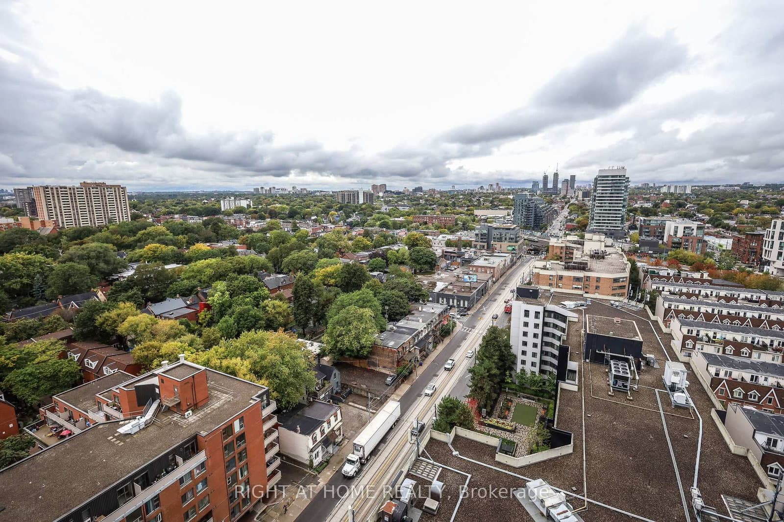 285 Dufferin Street, Unit 1608 thumbnail 18