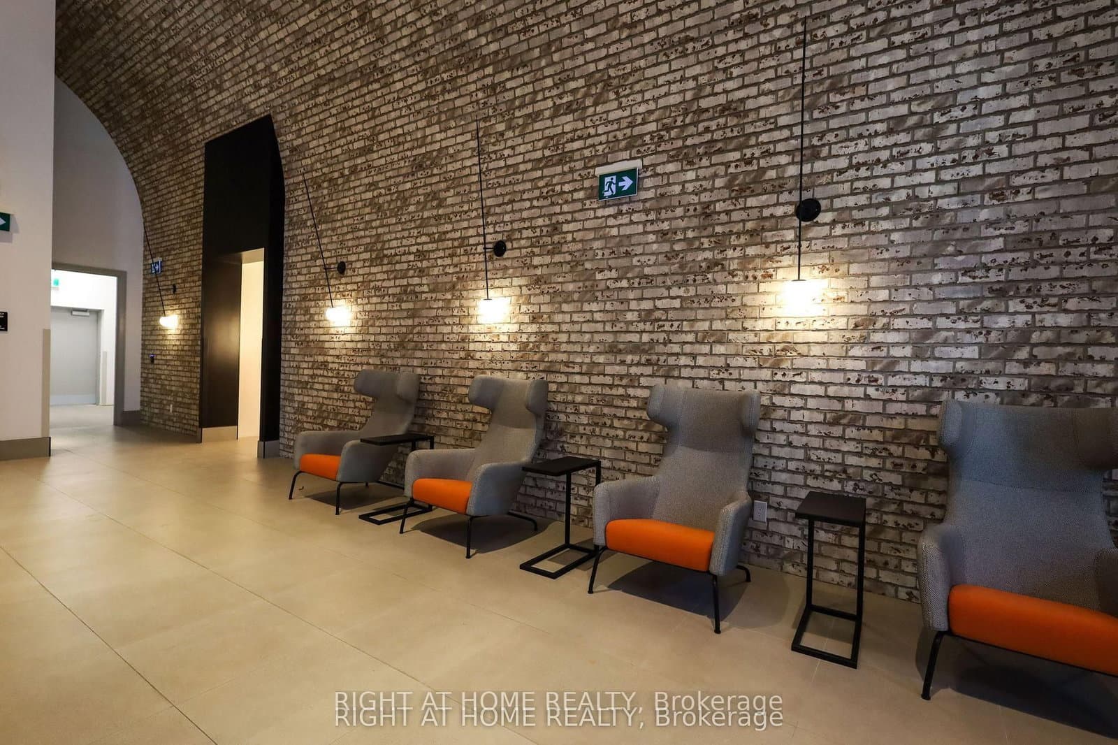 285 Dufferin Street, Unit 1608 thumbnail 4