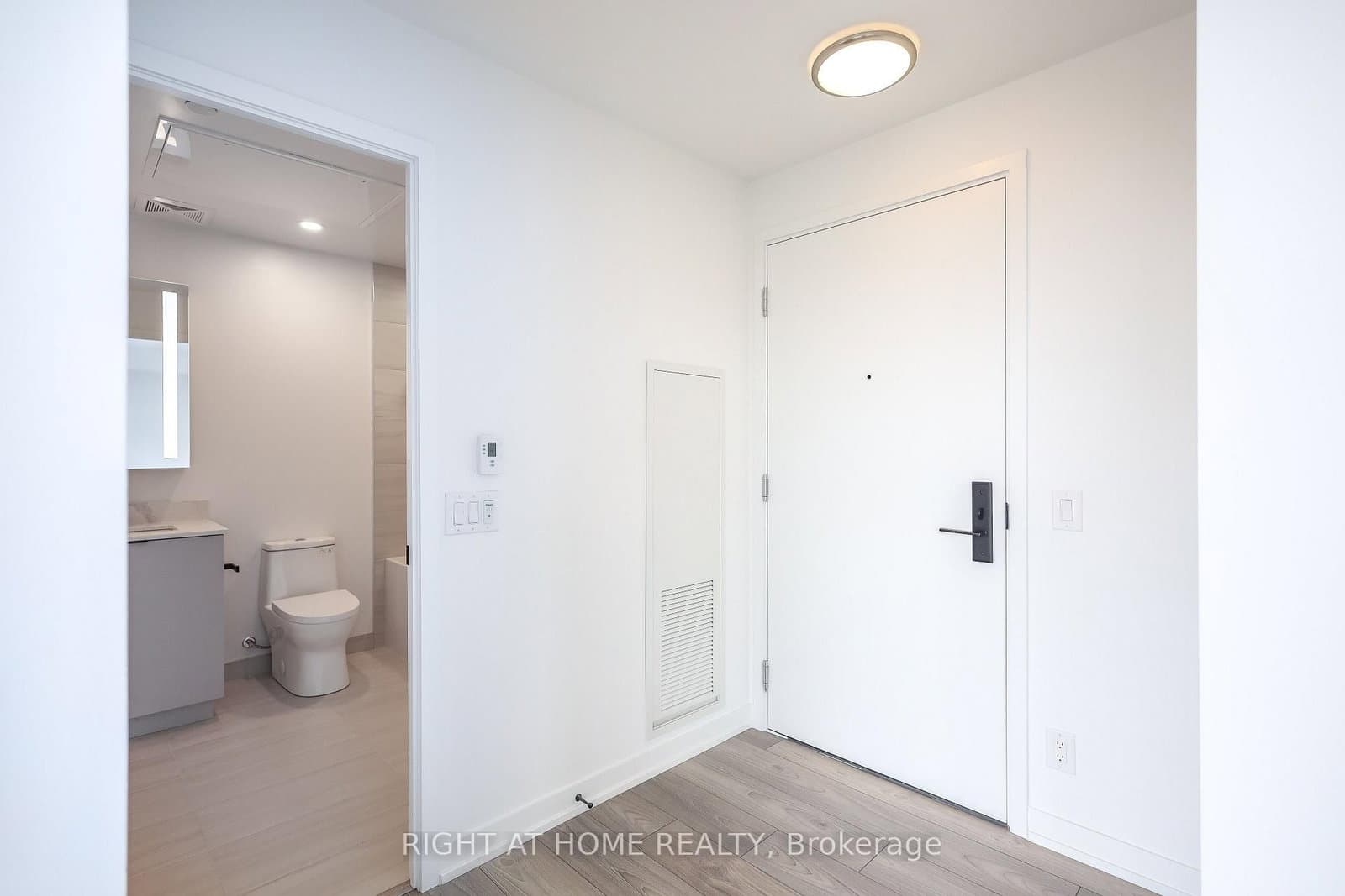 285 Dufferin Street, Unit 1608 thumbnail 6