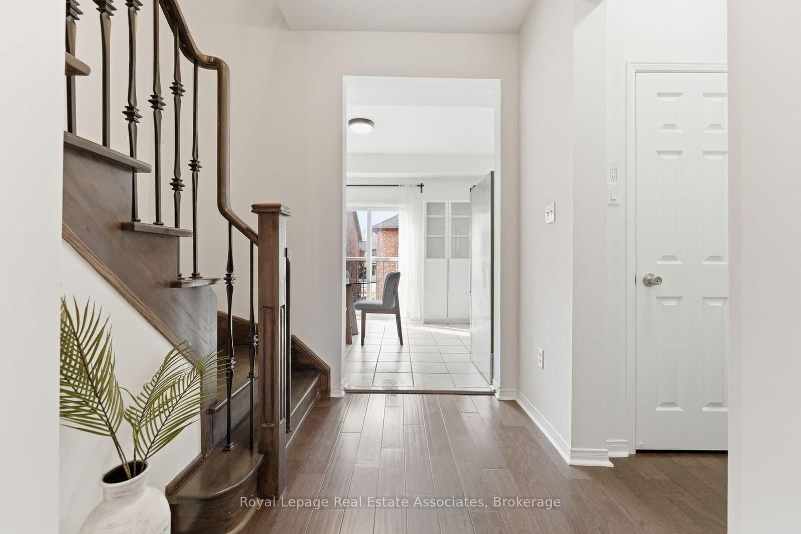 647 Courtney Valley Road thumbnail 10