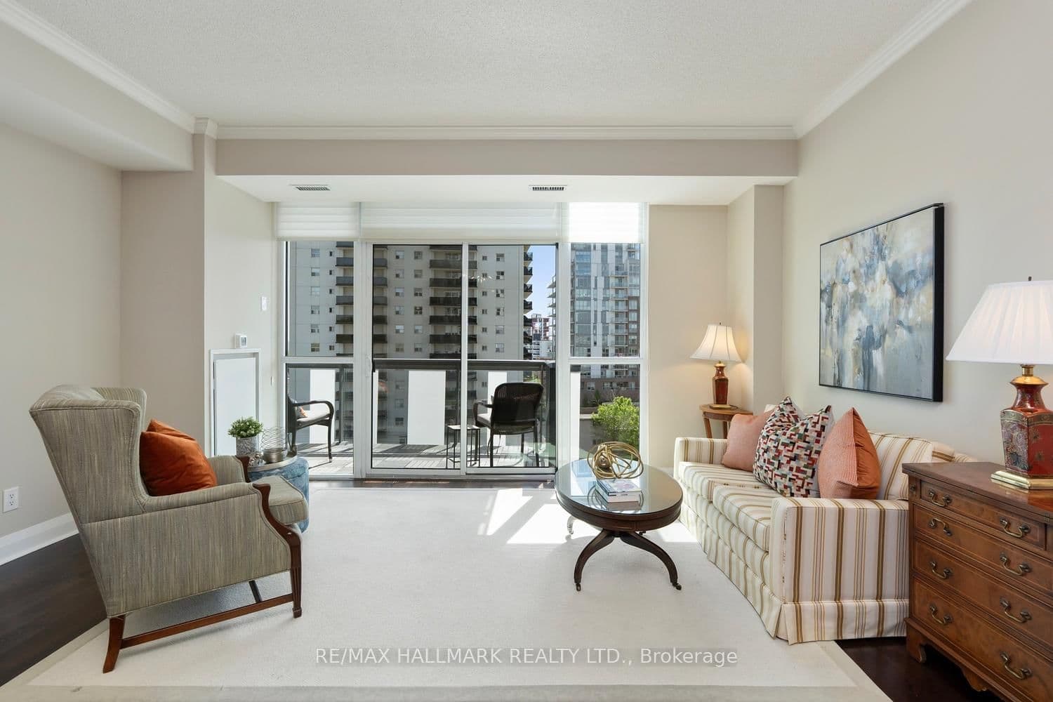 1 Hurontario Street, Unit 601 thumbnail 3