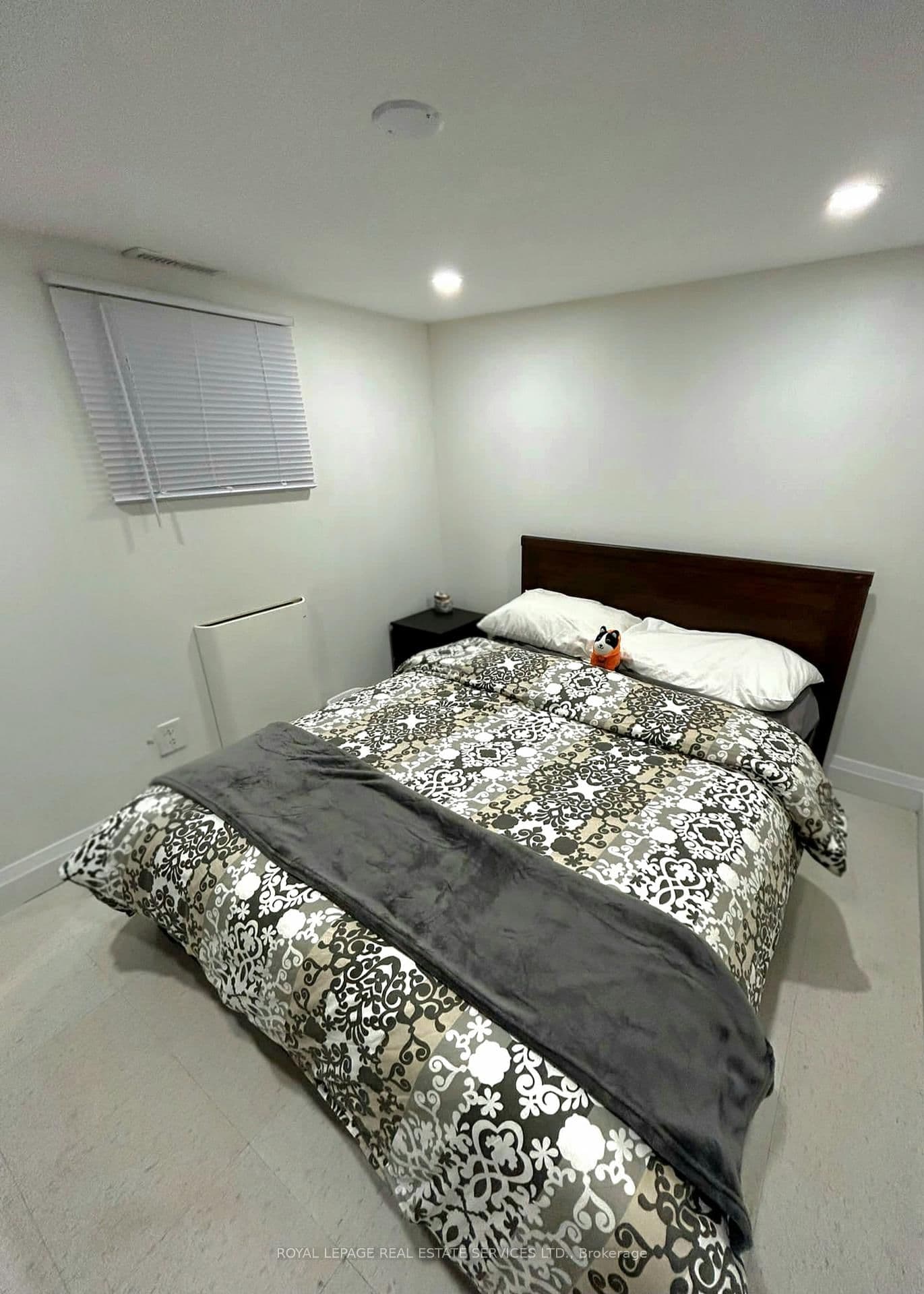 1399 Lansdowne Avenue, Unit Lower thumbnail 11